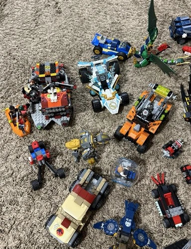 MEOW loose lot of playsets/display Set. 70914, 76049, 76027 Etc.