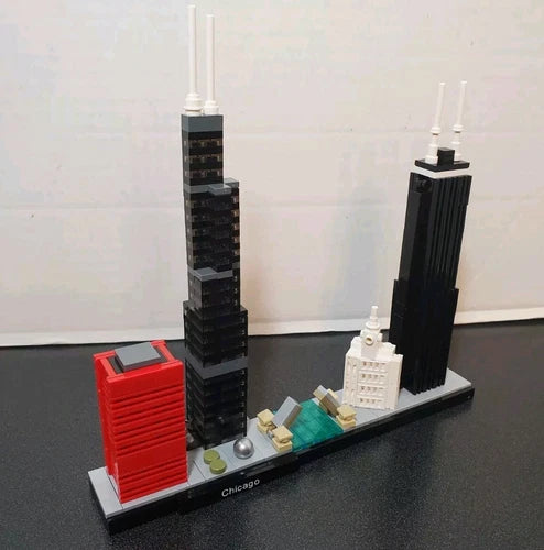 LEGO Architecture Chicago (21033) 100% Complete - AUTHENTIC GENUINE REAL LEGO