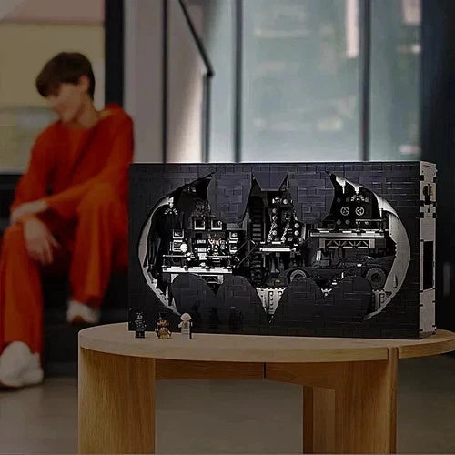 NEW 3981PCS Batman Batcave Shadow Box Building Block Set