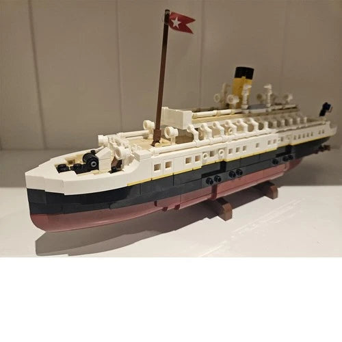 MOC-146032 MOC Former Tender Ship 1/200 scale with Stand and Plate 816 Parts
