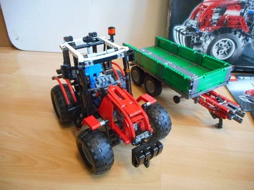 LEGO Technic Tractor + Trailer with Box (Lego No: 8063)