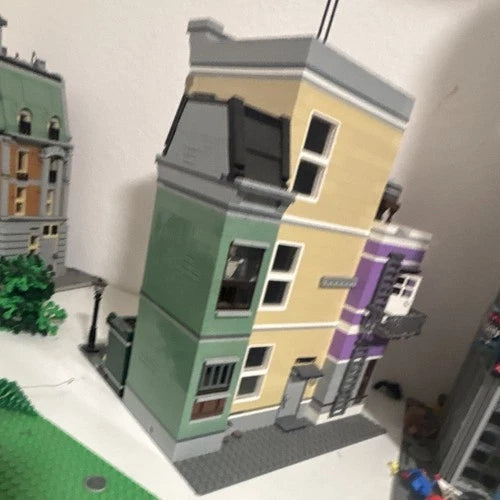LEGO Icons Modular Buildings Police Station 10278 Complete Set 2923pcs 18+