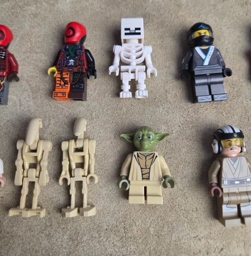 LEGO Minifigures Lot, Star Wars, Transformer, Minecraft, Etc. Lot of 16