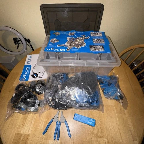 VEX IQ PLTW Construction Kit 228-3303 New Complete Sealed Parts Clawbot Robotics