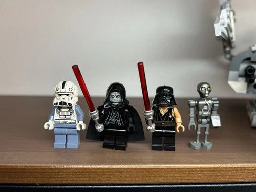 LEGO Star Wars - 8096 Emperor Palpatine's Shuttle