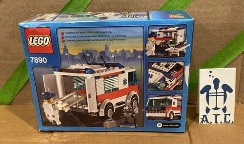 Lego City Ambulance Retired Construction Set 7890 - All Original Parts and Books