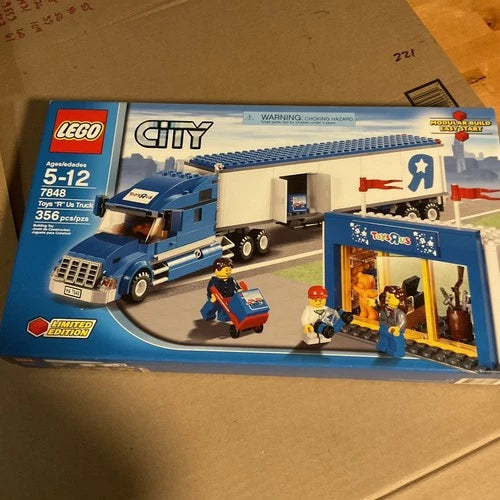 LEGO CITY 7848 Toys "R" Us Truck LIMITED EDITION - New, Unopened Sealed Set 2010