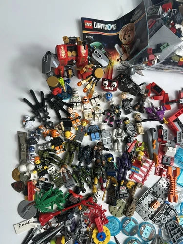 Lego Mini Figs Weapon Wheels Blocks Shield Accessories Mixed Dimensions Book Lot