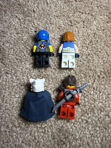 5004077 LEGO 2015 Target Minifigure Gift Set Njo0186 Sh0211 Loc0161 Figs Only