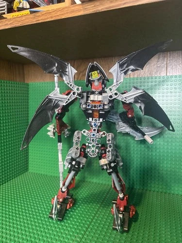 MEOW Bionicle Makuta Icarax 8953 With All Leeches 4 Hole Mask Read Description
