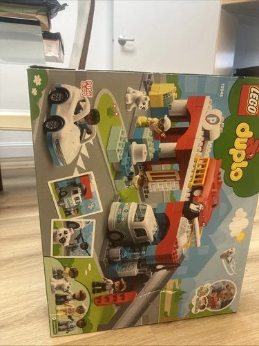 MEOW Duplo 10948 - Parking Garage and Car Wash RETIRED NEW - FREE SHIPPING