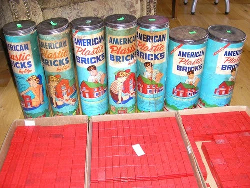 Huge 2800+ ELGO 1960's American Plastic Bricks Doors Windows Containers Extras