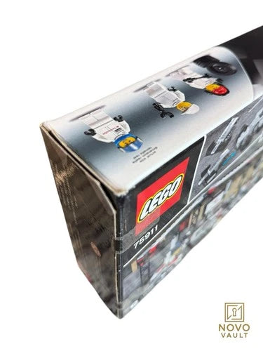 LEGO SPEED CHAMPIONS: Mclaren Mercedes Pit Stop (75911) Open Box