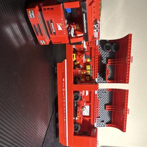 MEOW Speed Champions, F14 T & Scuderia Ferrari Truck 75913