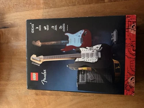 MEOW Ideas Fender Stratocaster 21329 1074pcs 18+ Display Stand Complete Set