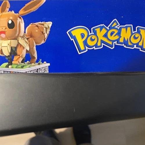 MEGA Pokémon Motorized Motion Eevee Building Set 1366pcs HTH71 18+