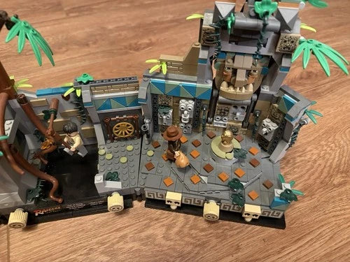 MEOW Indiana Jones Temple Of The Golden Idol 77015