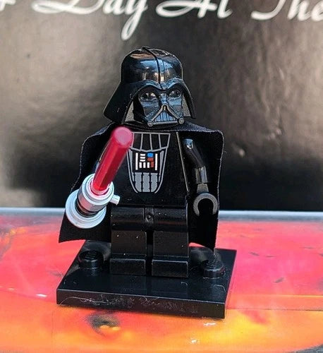 LEGO Star Wars Darth Vader Light Up Lightsaber Authentic Mint 7263 Minifigure