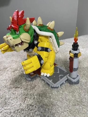LEGO Super Mario The Mighty Bowser 71411 Set Display Stand Near Complete LEGO