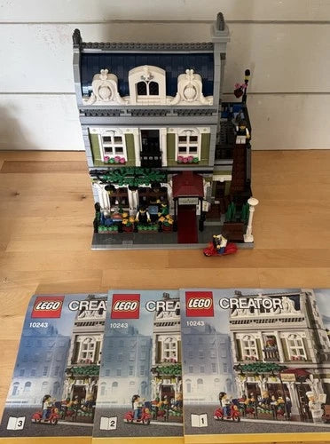 LEGO 10243 Creator Parisian Restaurant Completely Built wMinifigs & Manuals Rare
