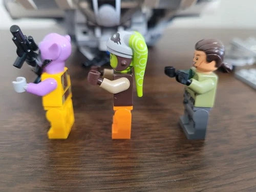 MEOW Star Wars Rebels The Ghost 75053 Zeb Kanan Hera Incomplete No Box