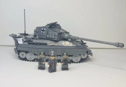 MEOW WW2 Ausf. B King Tiger Heavy Tank – Custom Tank Build