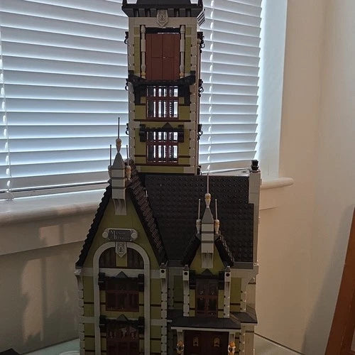 LEGO Creator Expert Haunted House 10273 Fairground 3231 pcs 18+ With Box