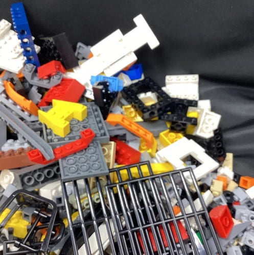 Vtg Lego Mix, (not just bricks) Qty 2846 - ships free