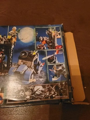 Brand New MEOW Monster Fighters Crazy Scientist and His Monster MEOW set! 430pcs