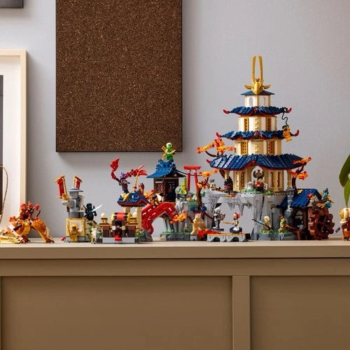 Lego Ninjago Tournament Temple City 71814 INCLUDES MINIFIGURES