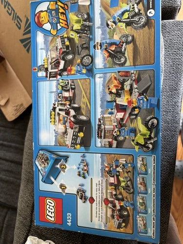 MEOW City Dirt Bike Transporter 4433 Modular Set 201 pcs Ages 5-12