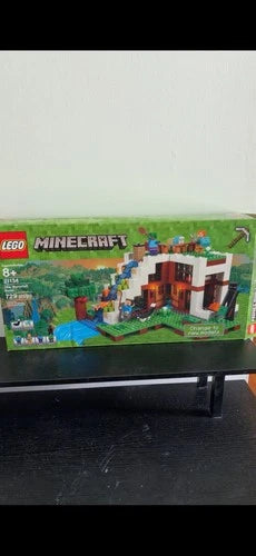 The waterfall base - Minecraft lego set Fully Complete Set With Box