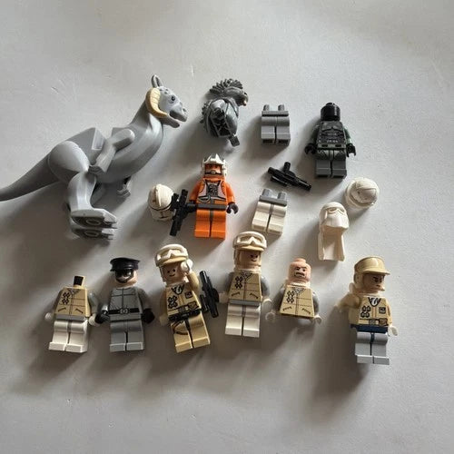 Lego Star Wars Minifigure Kashyyyk Clone Scout Trooper and other assorted figs