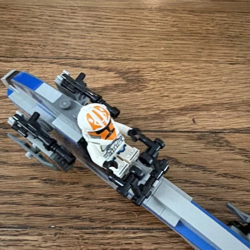 Lego Star Wars, lots of use sets and mini figures