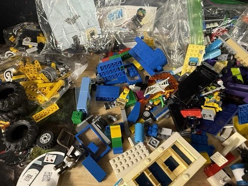 LEGO Technic, Creator + Bulk Lot Mixed Parts & Assemblies
