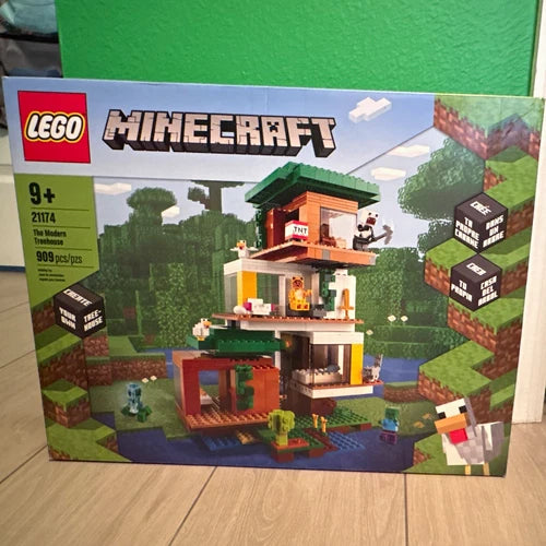 LEGO Minecraft 21174 The Modern Treehouse Set 909pcs Ages 9+ Box