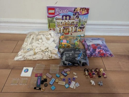 LEGO FRIENDS: Heartlake Grand Hotel (41101) Complete Set