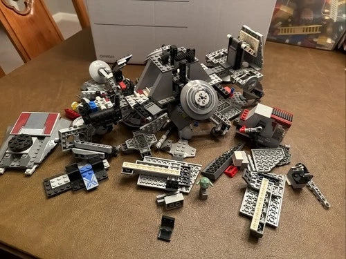 LEGO Star Wars AT-TE Walker (7675) Incomplete, Missing Pieces