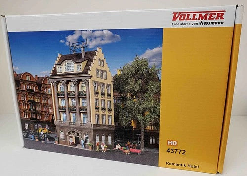 Vollmer #43772 HO 1/87 Scale KIT 5 Story City Building/Romantic Hotel