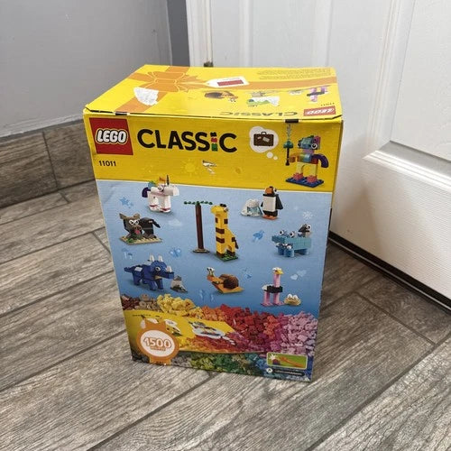 LEGO Classic 1500 Pc Bricks & Animals 11011 Retired Set Box Factory Sealed