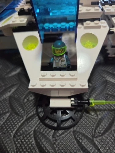 LEGO Space: Explorien Starship (6982)