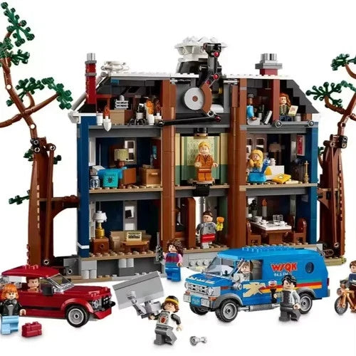 NEW Strange Things Creel House Generic Unbranded Building Block Set