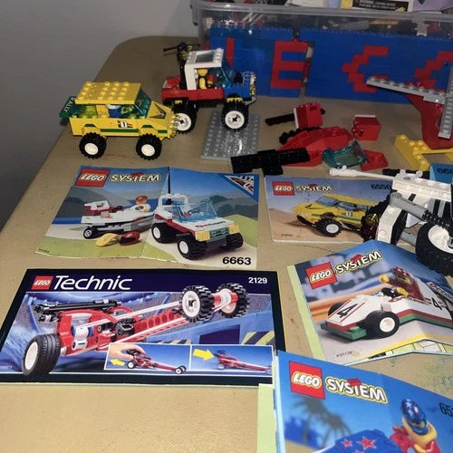 ******MEOW lot vintage Parts 80s 90s Bricks Building MEOW Figures Read!!!!*****