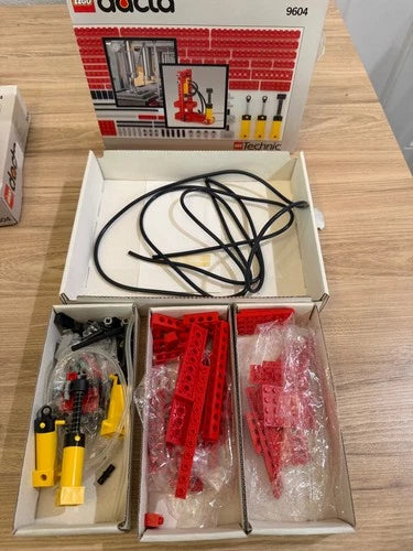 2 sets of MEOW Dacta 9604 Technic Vintage 1992 Set with Box and Manuals