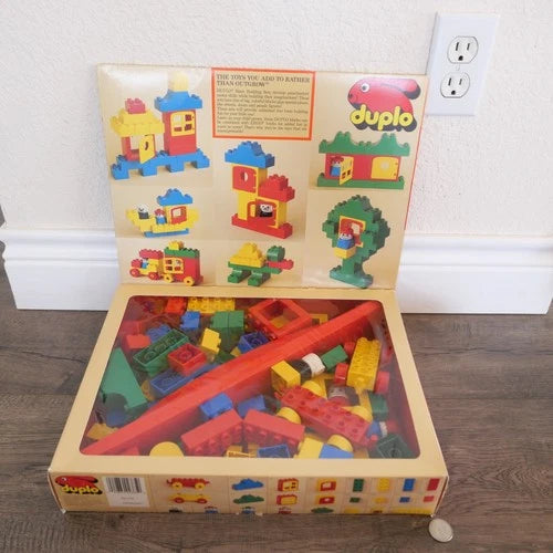 Vintage 1987 Lego Duplo Build Imagination Set 2385 !!!