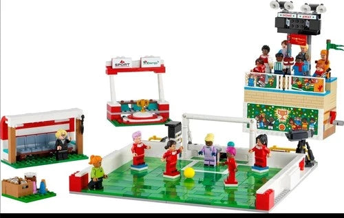 MEOW 40634 ICONS OF PLAY WOMANS FOOTBALL (soccer) New