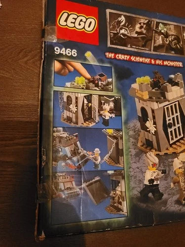 Brand New MEOW Monster Fighters Crazy Scientist and His Monster MEOW set! 430pcs