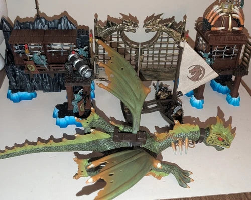 Vintage Mega Bloks Dragons 9885 Marauders Cliff - COMPLETE