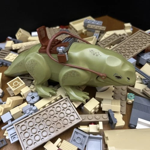 LEGO 75052 - Star Wars - Mos Eisley Cantina -with DewBack *see description*￼