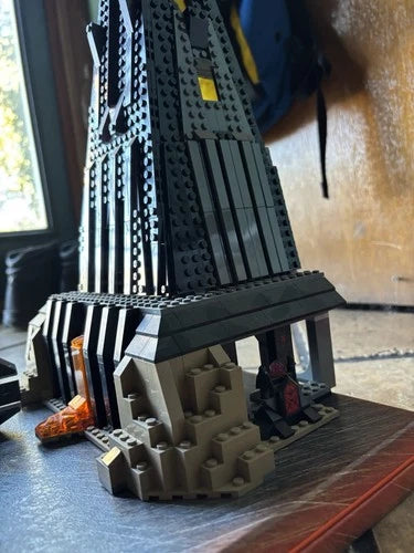 MEOW Star Wars: Darth Vader's Castle (75251)